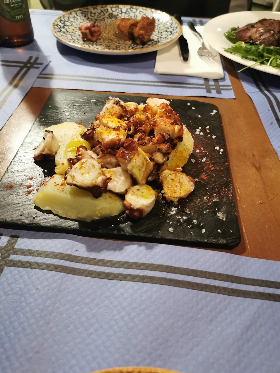 La Fonda Del Perchel-7